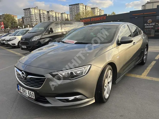 Opel model 2018 / 111 thousand km / without paint or scratches