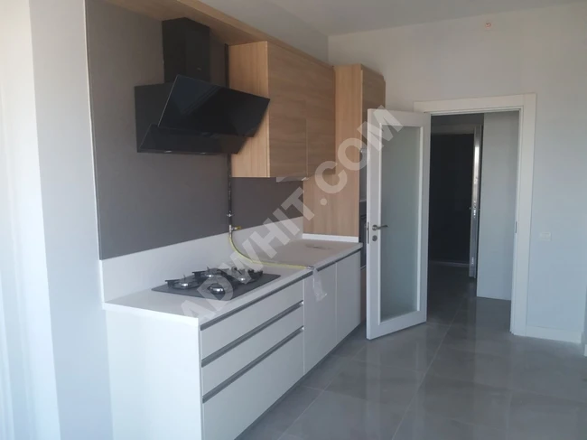 Bahçeşehir'de 2+1 satılık daire