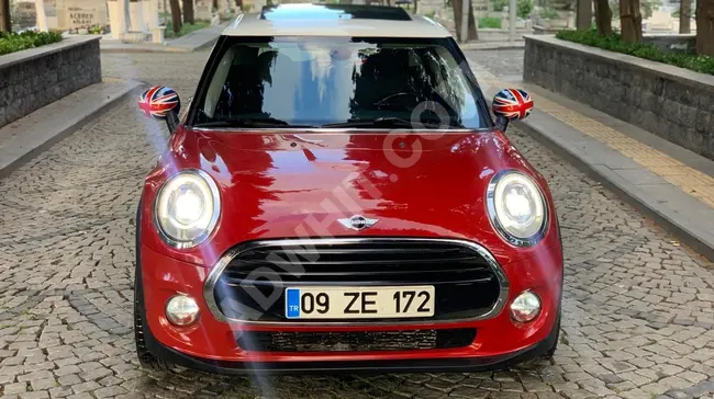 Mini Cooper from the first owner, automatic transmission, glass roof, enhanced body, no faults