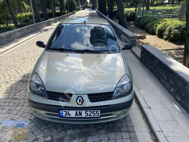 Renault Clio, the most beautiful. I have. First come, first served. Air-conditioned