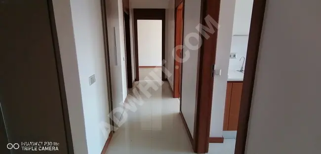 Empty apartment 2+1 for sale with an area of 126 square meters on a mid-floor in Istanbul Boulevard