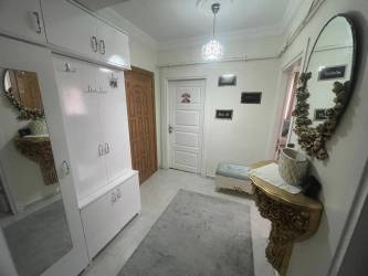 Apartment for sale 2 + 1 empty. Within an ordinary building, the place is Avcilar Şükrübey