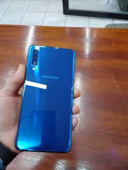 Used Samsung A7 mobile for sale