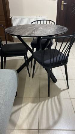 Used dining table for sale