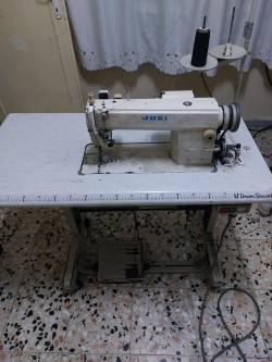 ماكينة خياطة مستعملة للبيع 