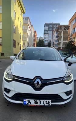 Renault Clio for rent in Istanbul