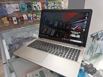 لابتوب ASUS مستعمل للبيع