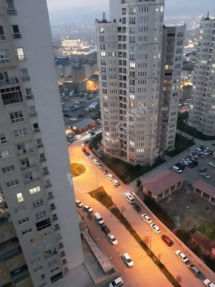 Furnished apartment /2+1/ within a fully serviced complex in Bursa / Turkey. Price 75 US