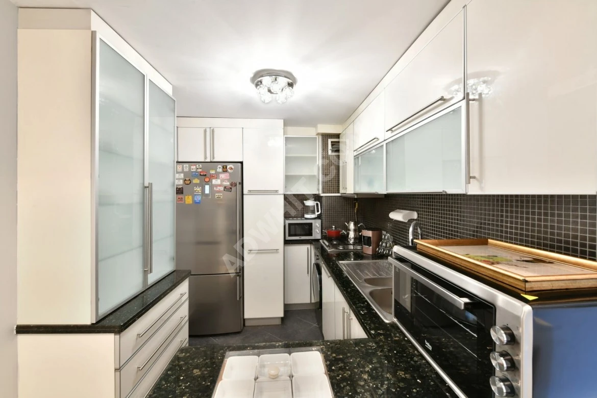 Luxurious furnished apartment (3 + 1) for rent in Sisli Nisantasi