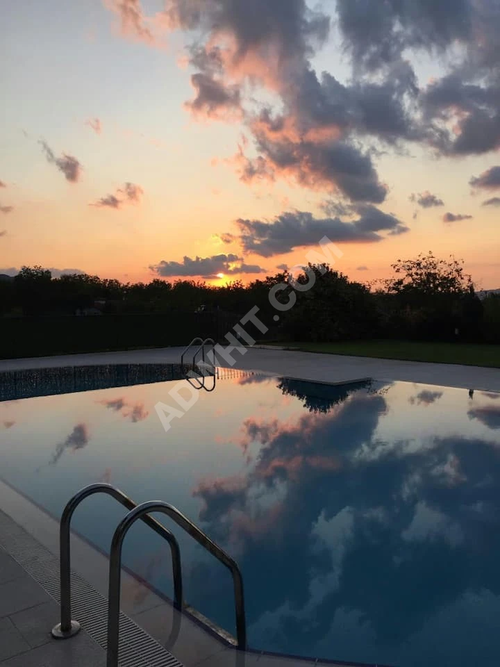 Villas for rent in Turkey, Sapanca, five bedrooms, overlooking the lake