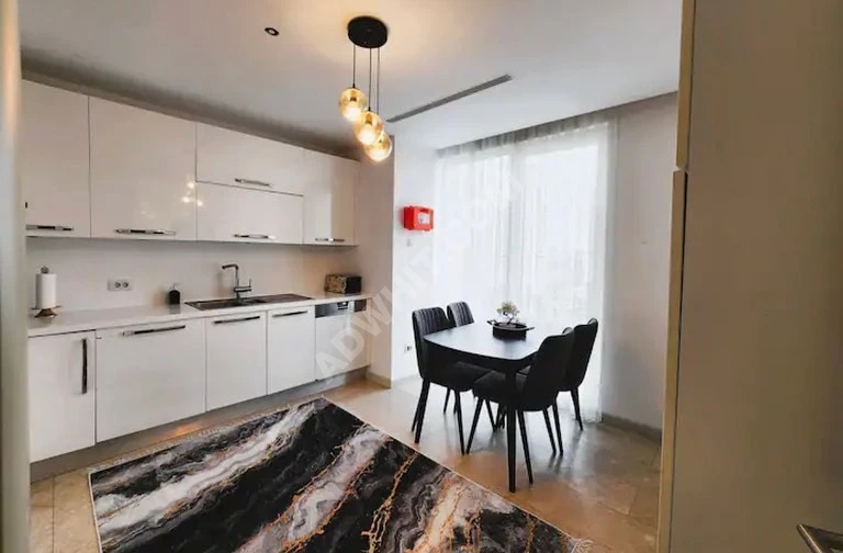A luxury apartment, four rooms and a salon, in the most luxurious